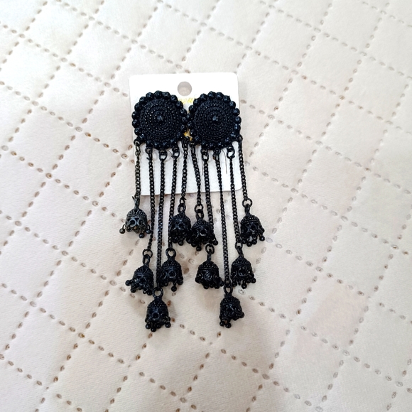 Oxidised earings - Picture 2 of 3